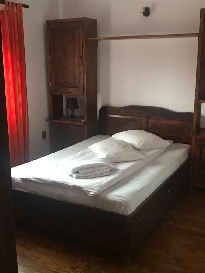 Pensiunea Trei Ponei 3*